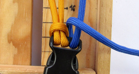 crossed-chain-sennit-paracord-bracelet-tutorial-6-of-28